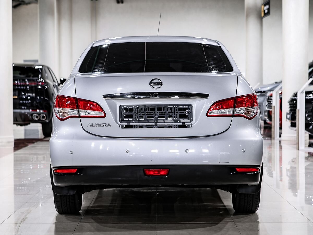 Nissan Almera
